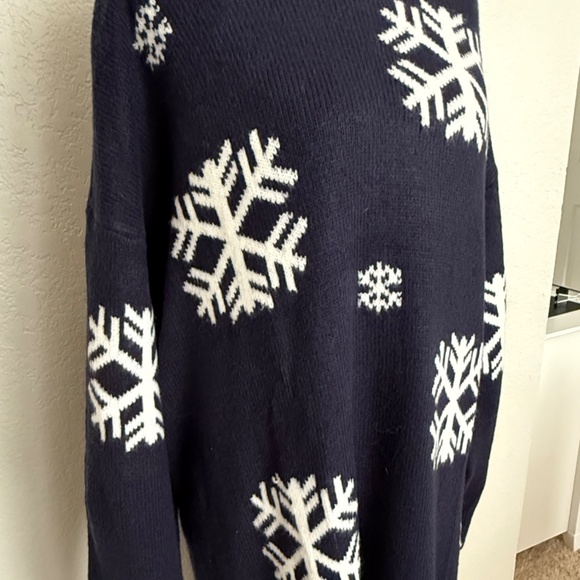 🆕 NWT Lane Bryant Blue and White Sweater Dress w/ Snowflake pattern - Picture 3 of 5